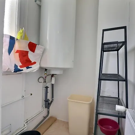 Lombards 3 Chb Esc, Utt Apartment *